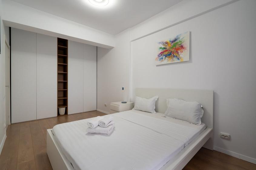 Apartament cu 2 camere semidecomandat, mobilat în Pipera