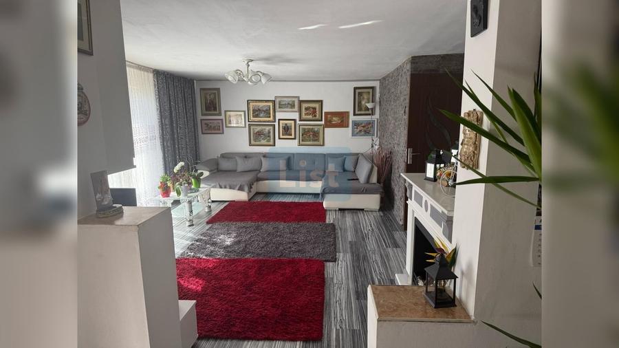 Casă cu 6 camere cu Teren 710 Mp în Apahida