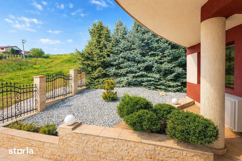 Casă cu 7 camere cu Teren 825 Mp în Bucium