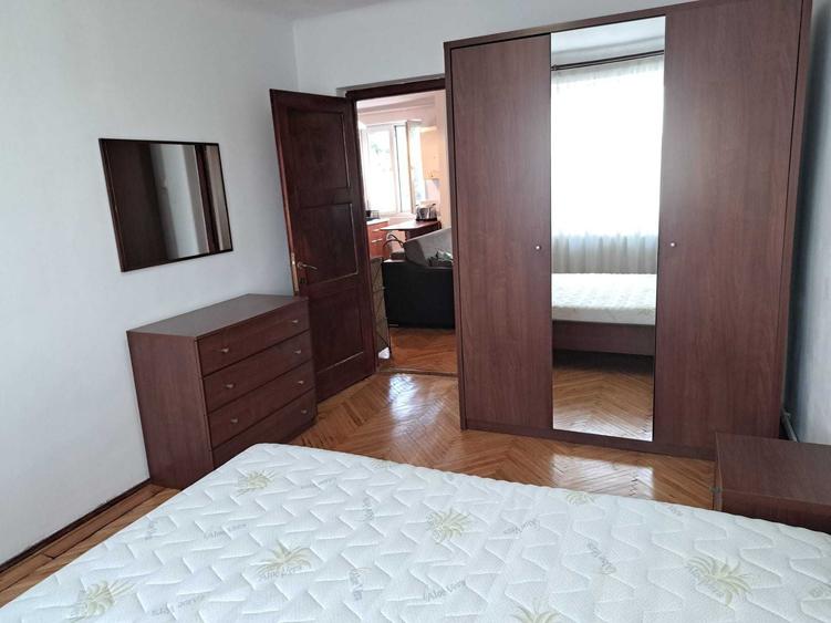 Inchiriez apartament central 2 camere, langa Catedrala Mica/2-Room Apartment for Rent in the City Center, Next to the Small Cathedral - 2