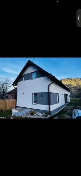 Casă cu 3 camere în Lunca de Jos