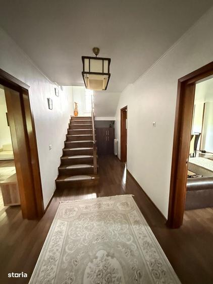 Casă cu 4 camere cu Teren 4300 Mp în Hănțești