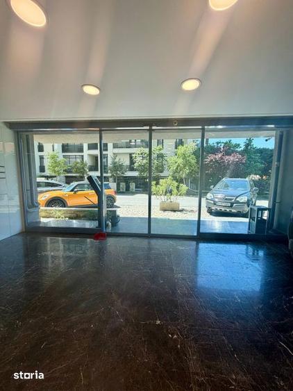 Apartament cu 3 camere decomandat, mobilat în Tei
