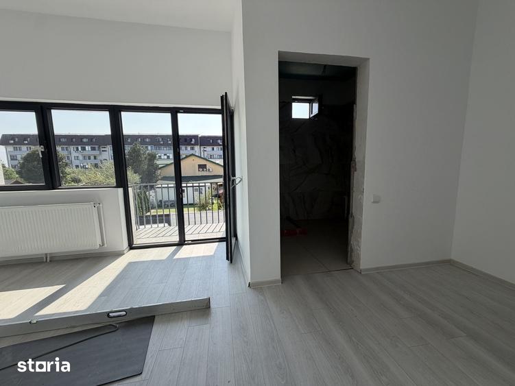 Casă cu 5 camere cu Teren 140 Mp în Central