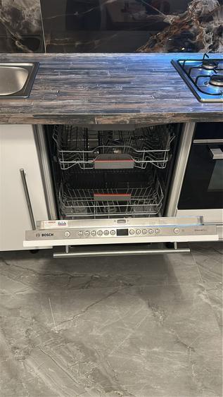 Apartament cu 2 camere decomandat, mobilat în Splaiul Unirii