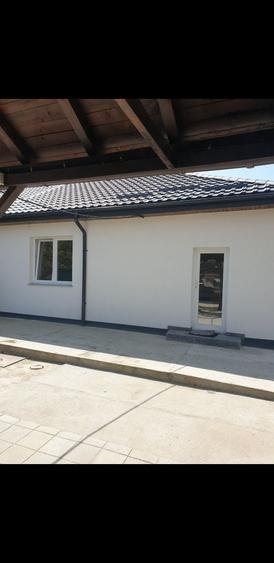 Casă cu 2 camere în Central