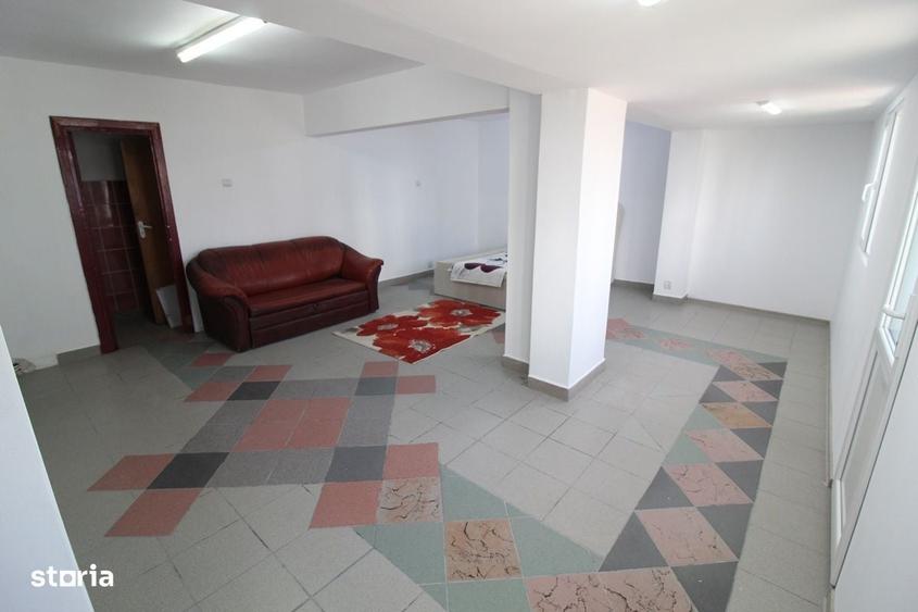Apartament cu 4 camere în Rișca