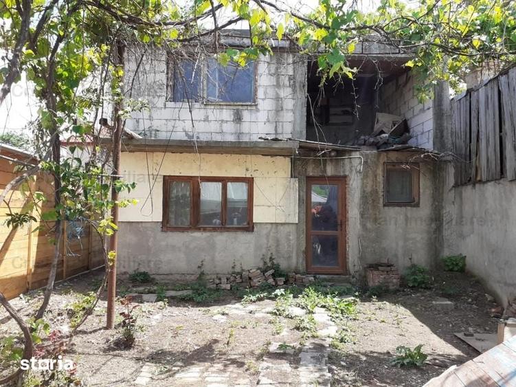 Casă cu 3 camere cu Teren 250 Mp în Călărași