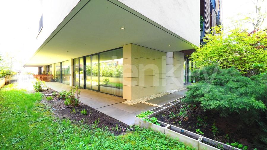 Apartament cu 4 camere decomandat, mobilat în Primăverii
