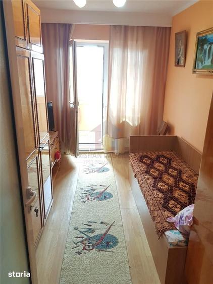 Apartament cu 3 camere decomandat în Gării