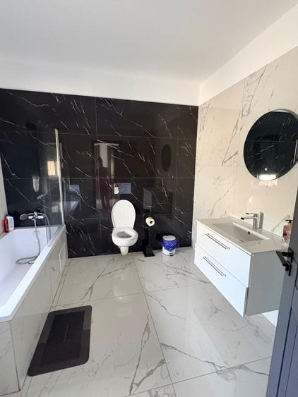 Apartament cu 2 camere decomandat în Giarmata