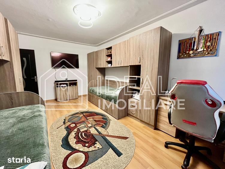 Apartament cu 2 camere decomandat în Vasile Aaron