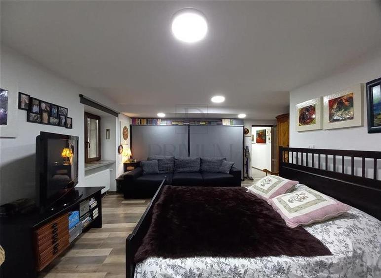 Apartament cu 3 camere decomandat, mobilat în Central