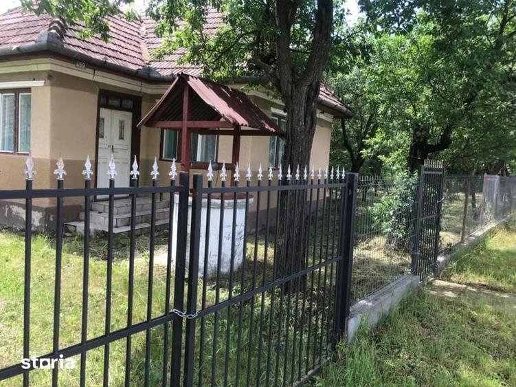 Casă cu 2 camere cu Teren 180 Mp în Central
