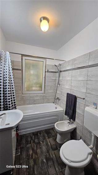 Apartament cu 2 camere decomandat în Berceni