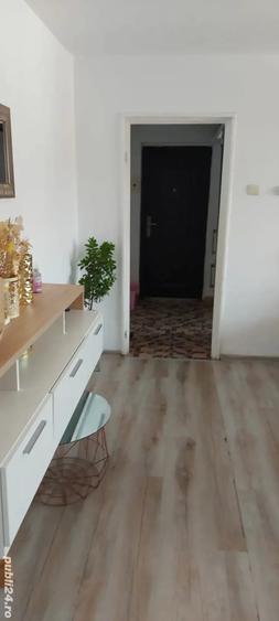 Apartament cu 2 camere decomandat în Micro 4