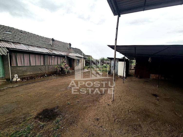 Casă individuală cu 3 camere cu Canalizare în Pesac