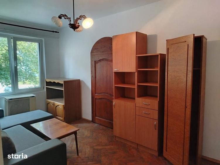 cv 124 Zona Vivo-Enescu, apartament 3 camere , etaj I - 2