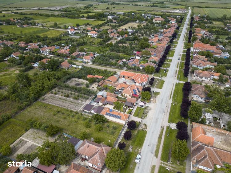 Teren de 1439 mp, în Central