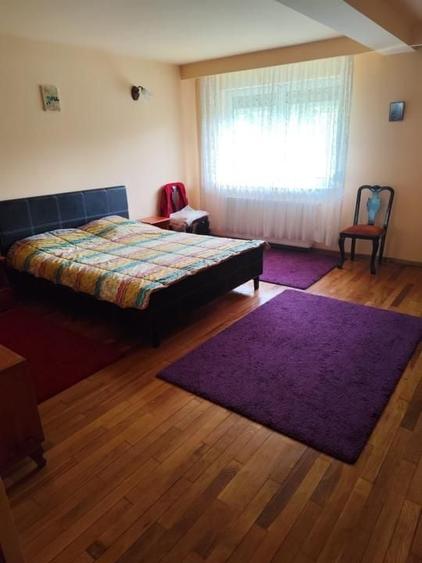 Casă individuală cu 6 camere cu Canalizare în Provița de Jos