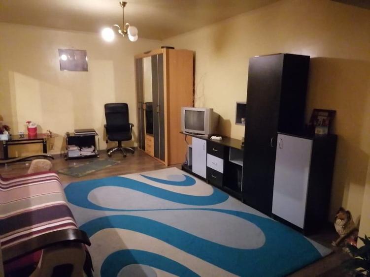 Apartament cu 2 camere decomandat în Traian