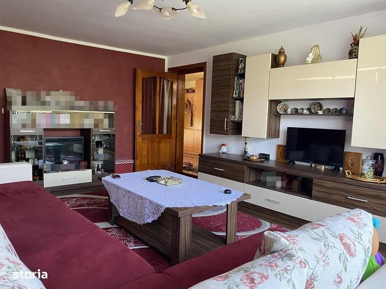 Casă cu 4 camere în Cipău