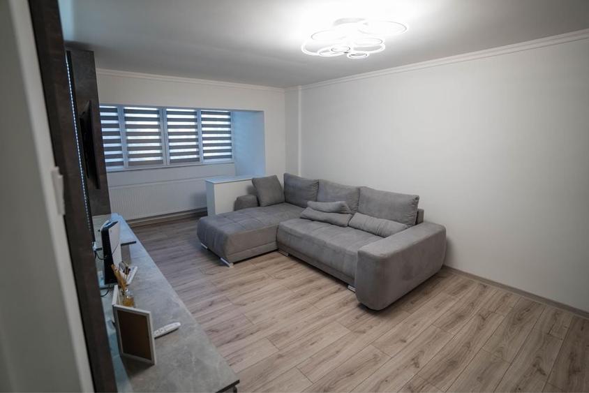 Apartament cu 2 camere decomandat în Deve