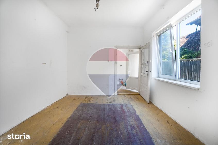 Casă cu 2 camere cu Teren 902 Mp în Prejmer