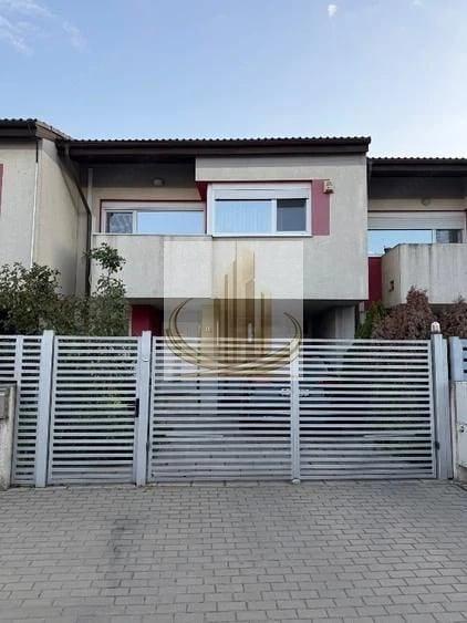Casă cu 4 camere cu Teren 200 Mp în Aradului