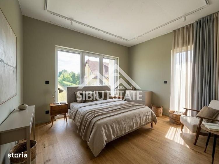 Casă cu 4 camere în Central