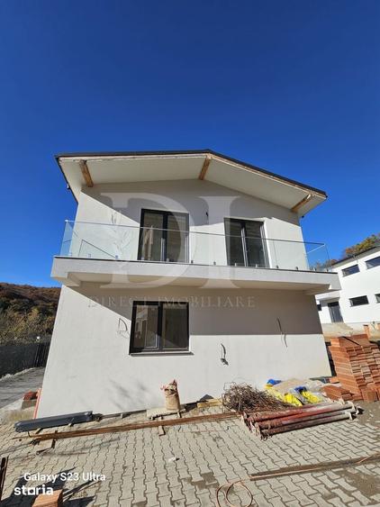 Casă cu 4 camere cu Teren 275 Mp în Zorilor