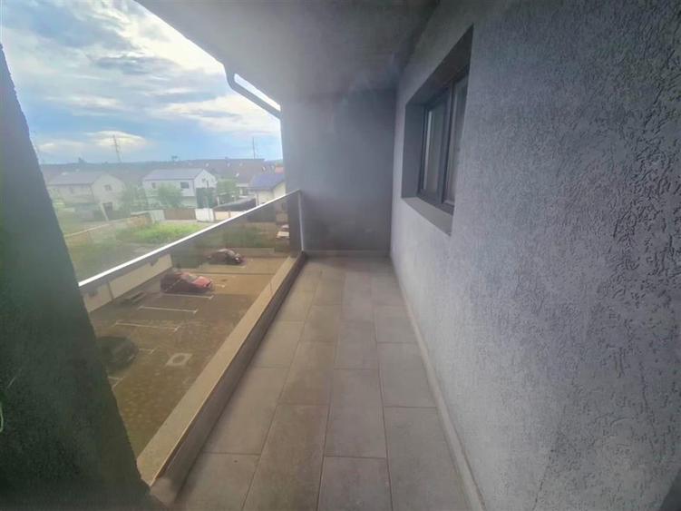 Apartament cu 3 camere decomandat, mobilat în Sfântu Ilie