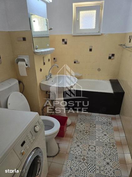 Apartament cu 3 camere decomandat în Ghiroda