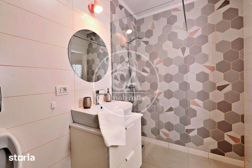 Apartament cu 3 camere decomandat în Salca