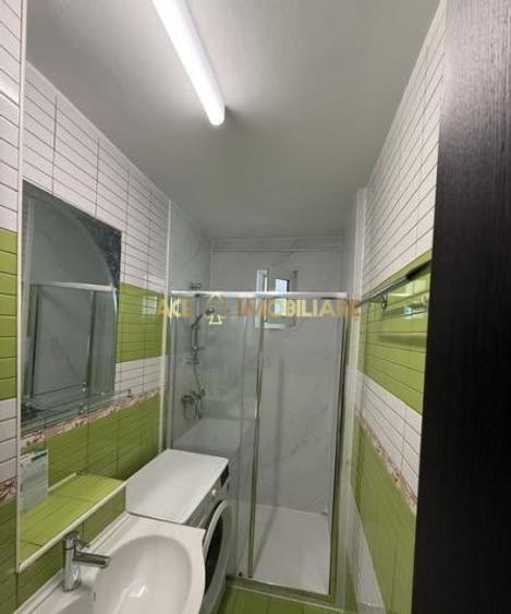 Garsonieră decomandată, mobilată în Baba Novac
