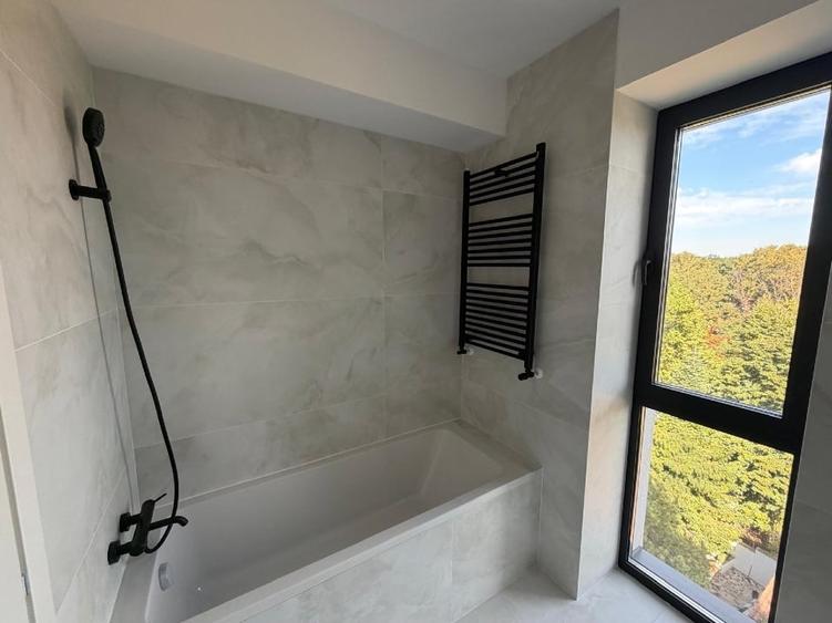 Apartament cu 3 camere decomandat în Pipera