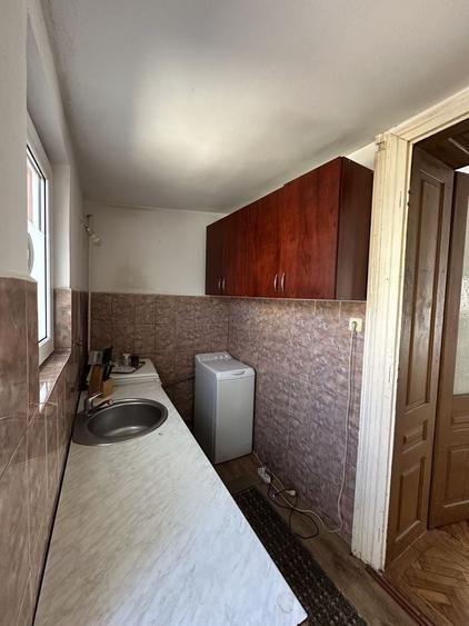 Garsonieră decomandată în Schei