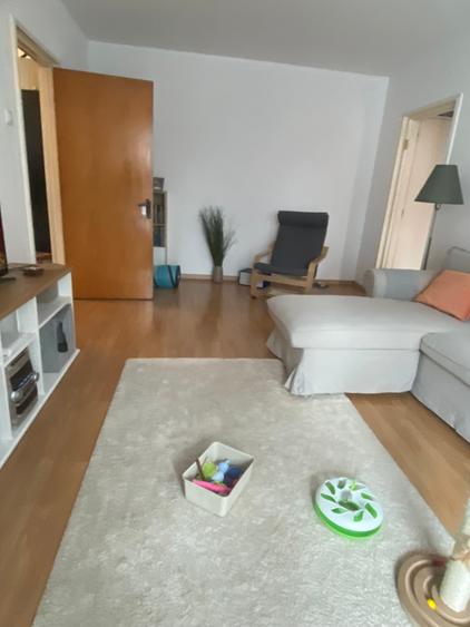 Apartament cu 2 camere semidecomandat în Titan