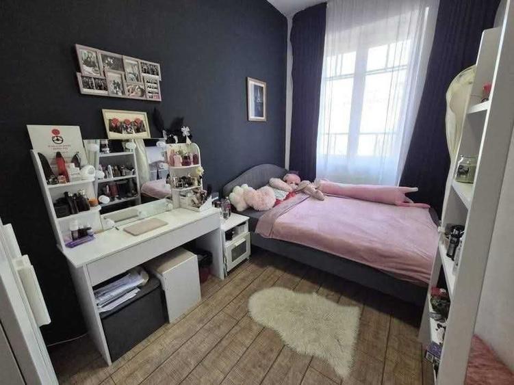 Apartament cu 3 camere decomandat în Ghiroda