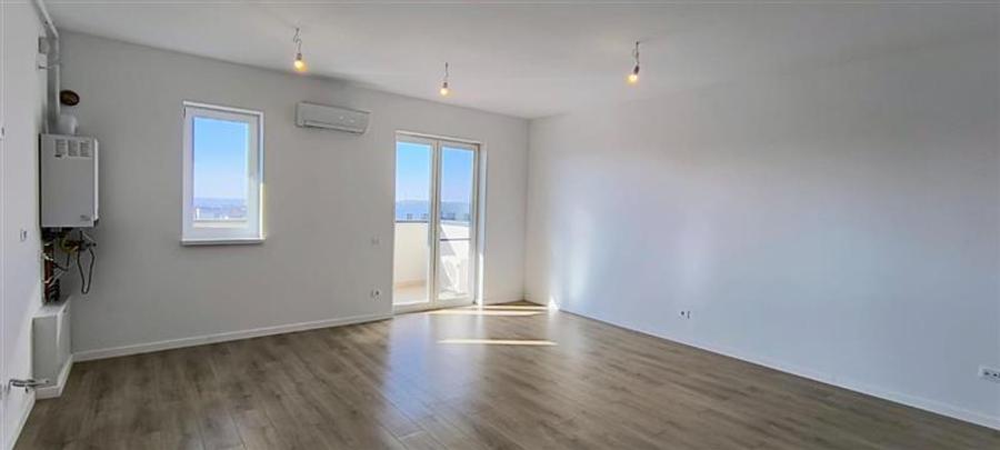 Apartament cu 2 camere nedecomandat în Aradului — fotografia 2
