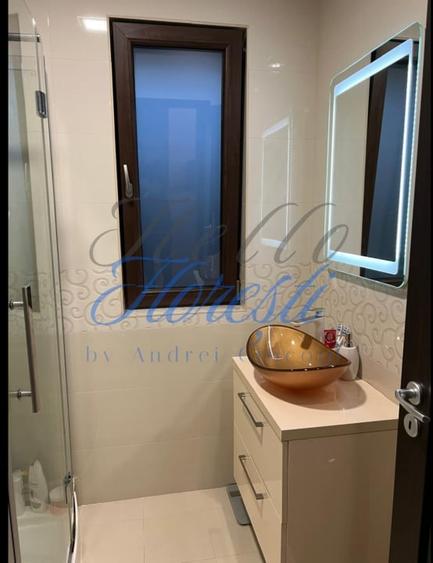 Duplex cu 5 camere cu Canalizare în Florești