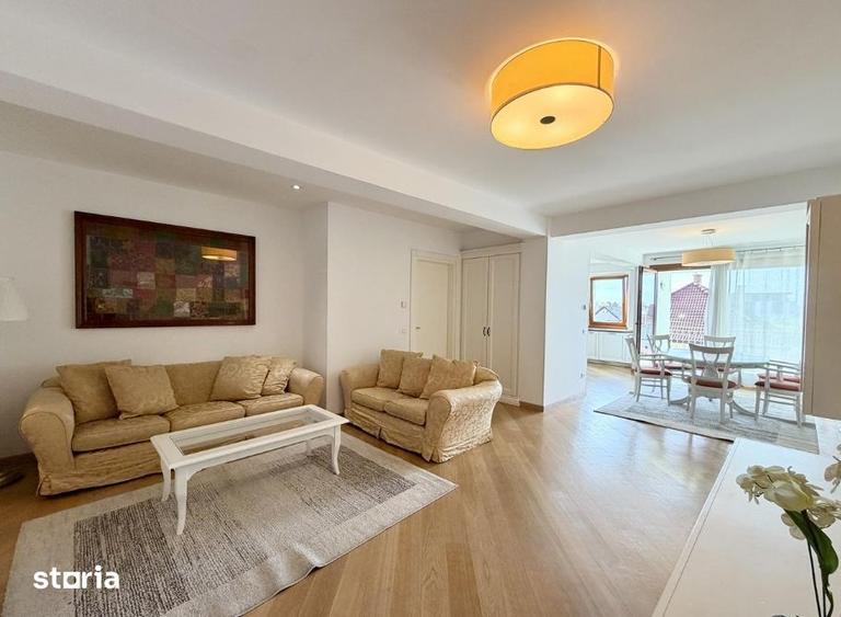 Apartament cu 3 camere în Calea Dumbrăvii