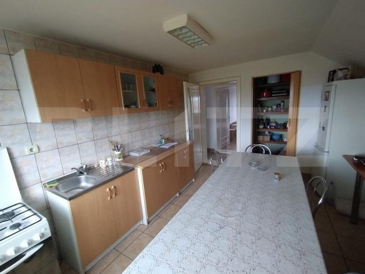 Casă individuală cu 5 camere cu Canalizare în Exterior Sud