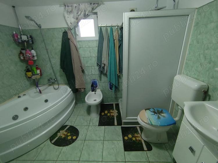 Casă cu 4 camere cu Teren 277 Mp în Girocului