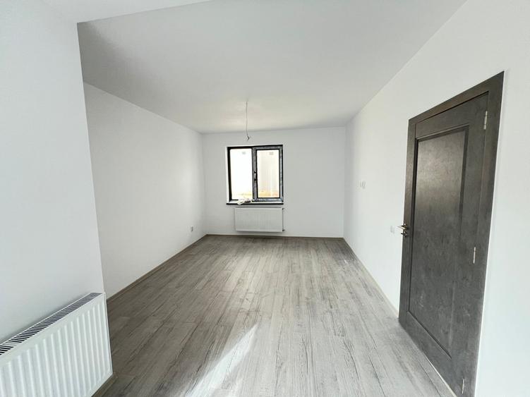 Duplex cu 4 camere cu Teren 250 Mp în Tărlungeni