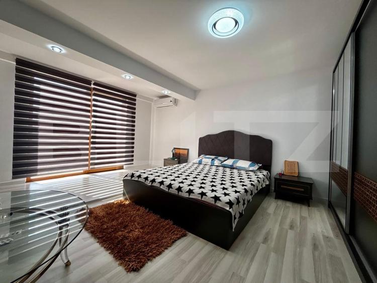 Casă individuală cu 5 camere cu Canalizare în Nord-Vest