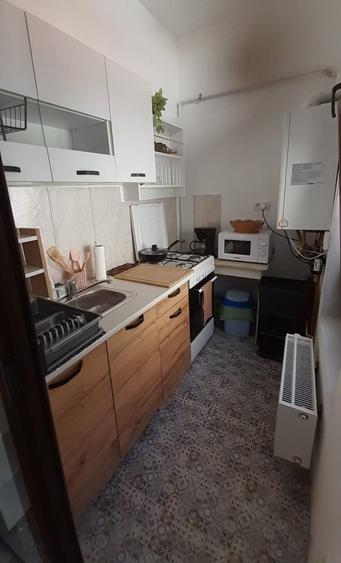 Proprietar: inchiriez pe termen lung apartament la casa in centrul Sibiului - 3
