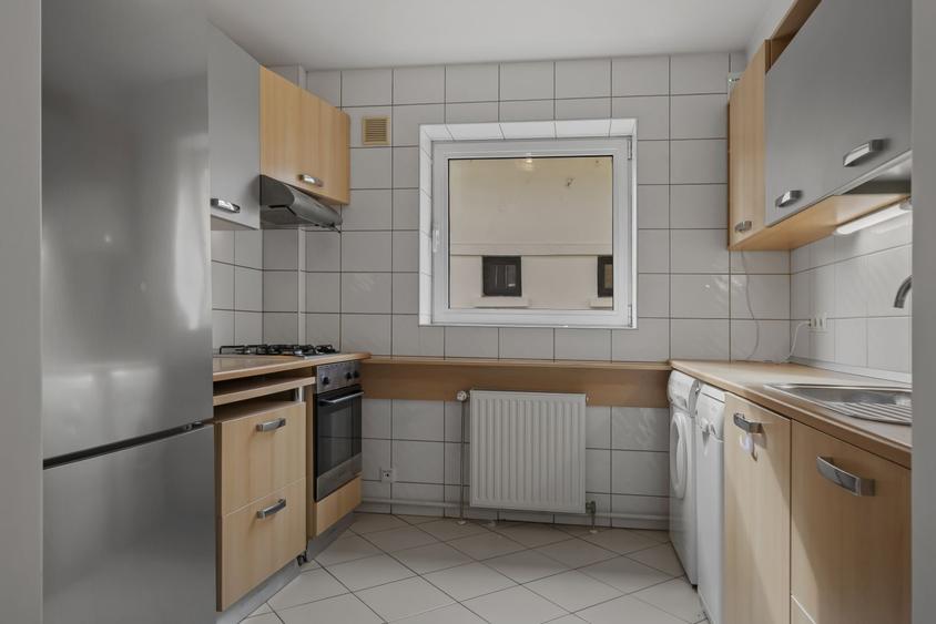 Apartament cu 3 camere, mobilat în Primăverii