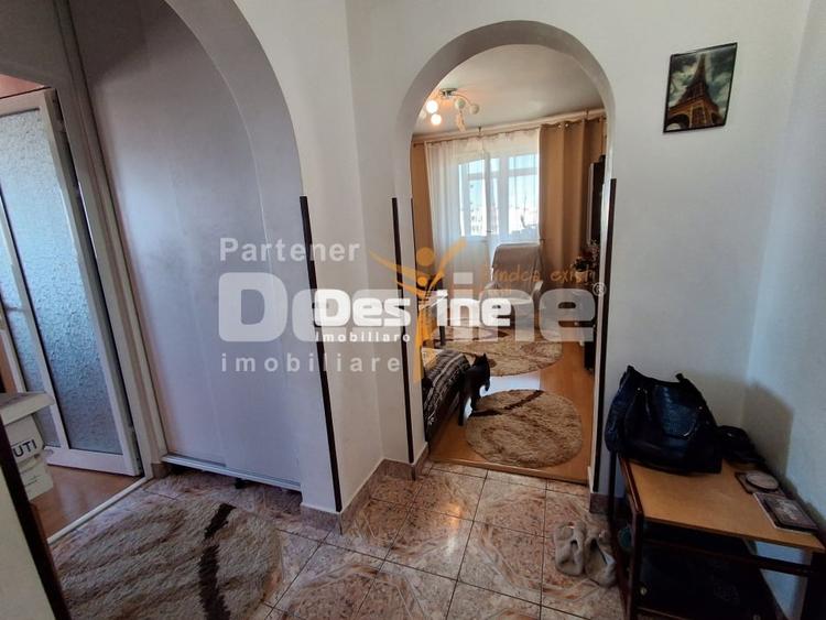 Apartament  3 camere, semidecomandat, Alexandru Cel Bun, 89.900 EURO - 3