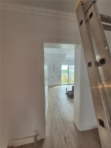 Duplex cu 4 camere cu Canalizare în Moșnița Nouă